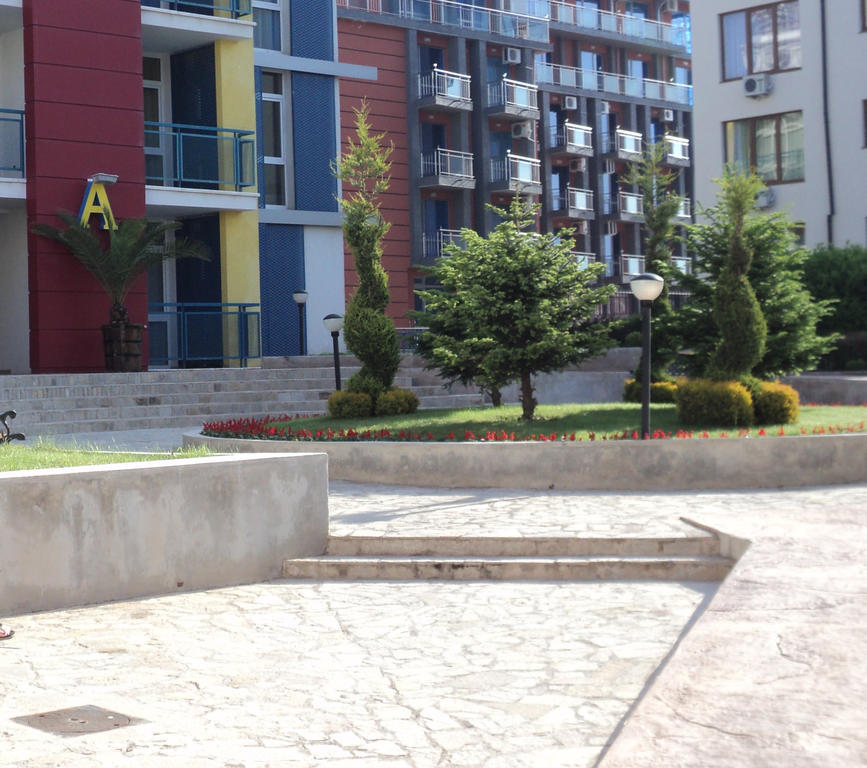 סאני ביץ' Elit 4 Apartments מראה חיצוני תמונה