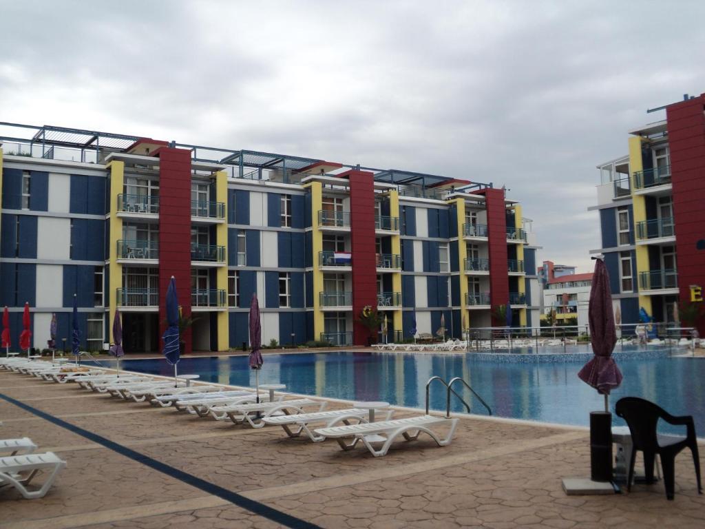 סאני ביץ' Elit 4 Apartments מראה חיצוני תמונה