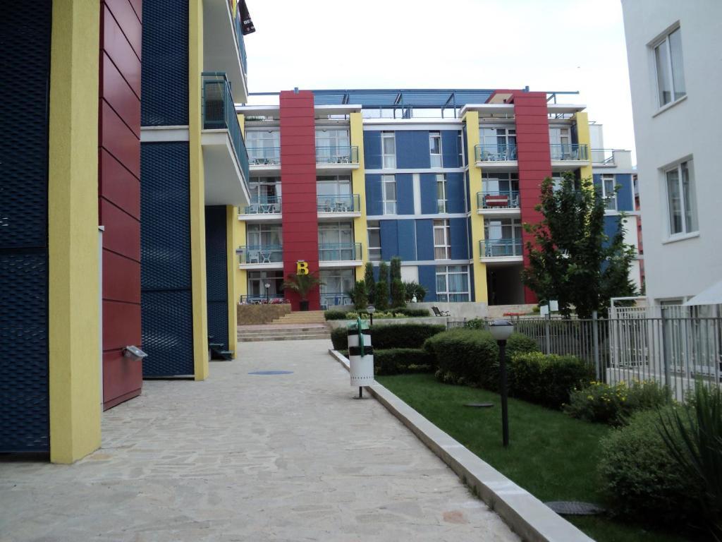 סאני ביץ' Elit 4 Apartments מראה חיצוני תמונה